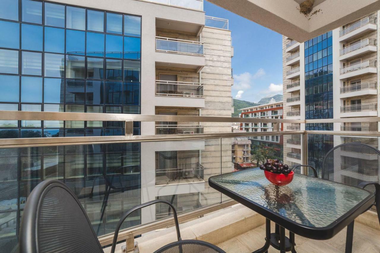 Blue Marlin Apartments Будва Экстерьер фото